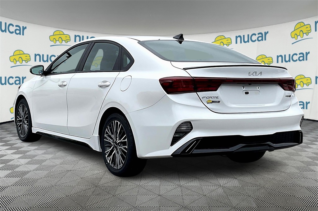 2023 Kia Forte GT-Line - Photo 4