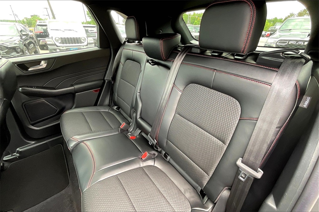2025 Ford Escape Hybrid ST-Line Select - Photo 15