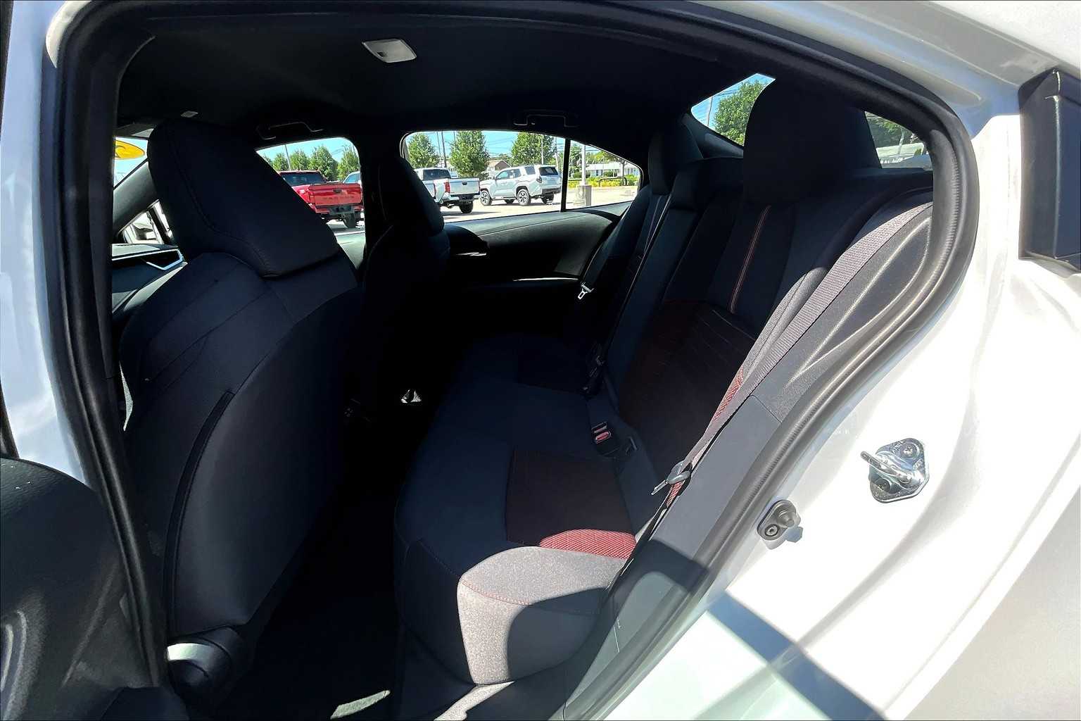 2023 Toyota Corolla SE - Photo 15