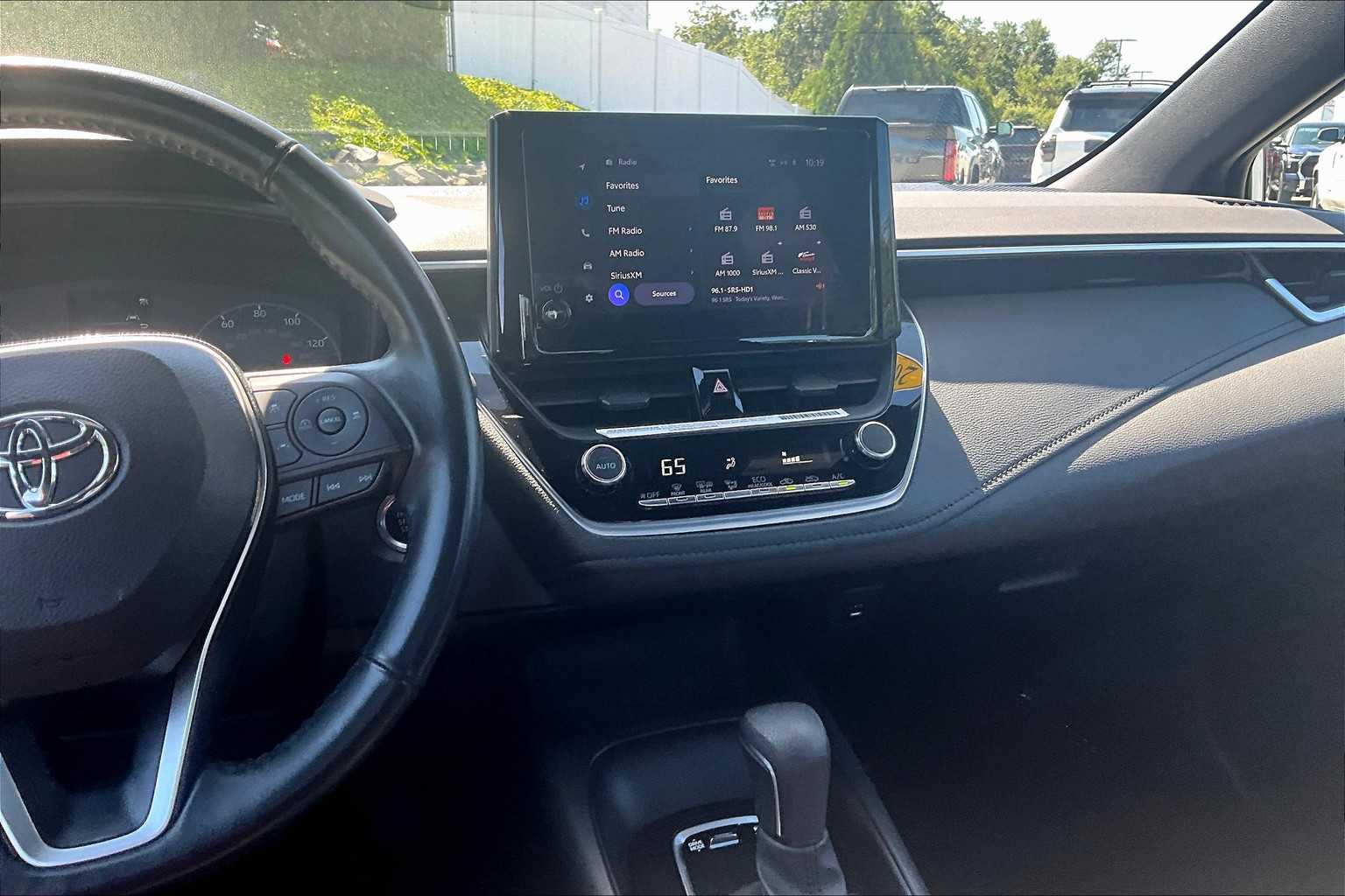 2023 Toyota Corolla SE - Photo 18