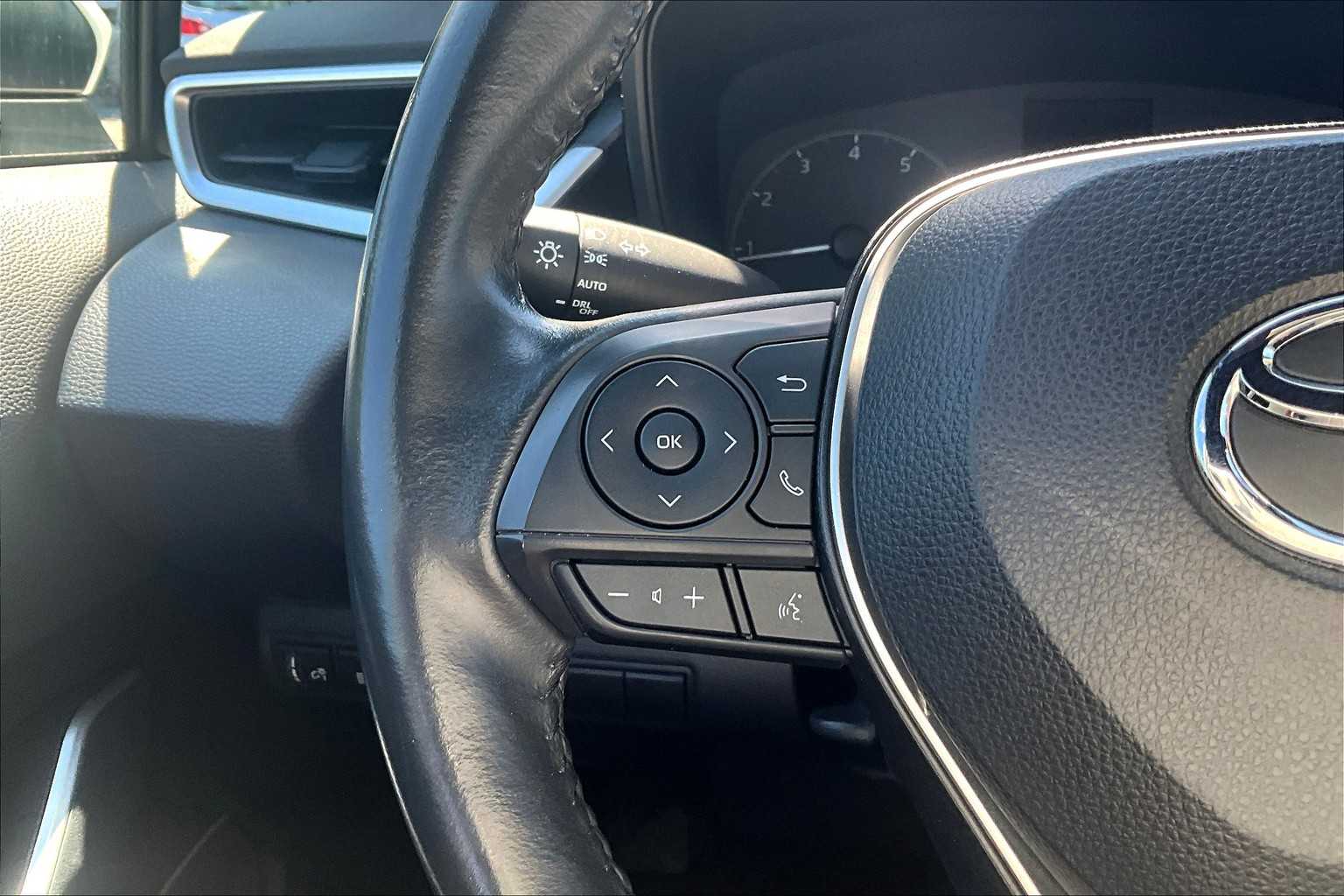 2023 Toyota Corolla SE - Photo 23