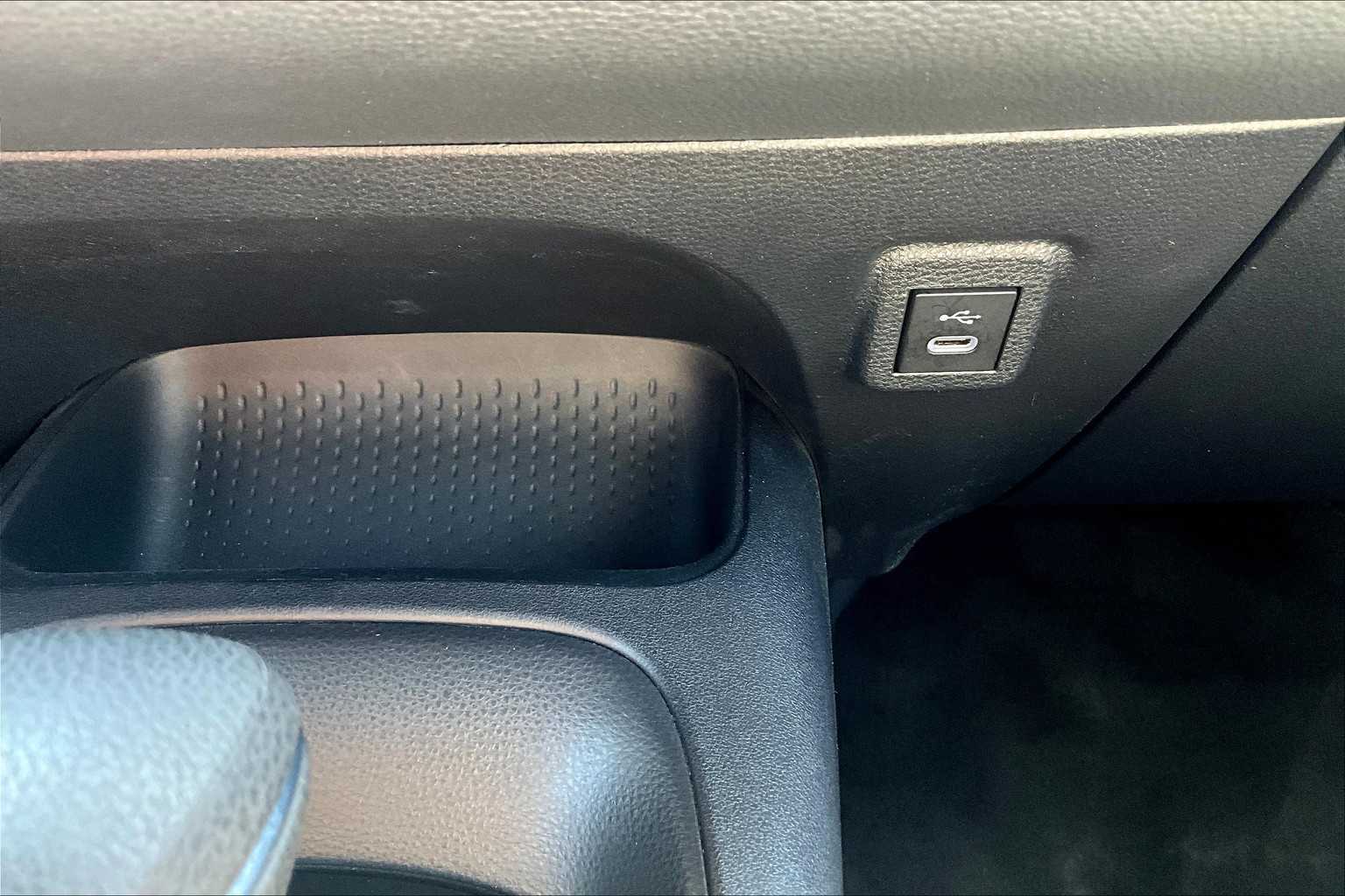 2023 Toyota Corolla SE - Photo 27