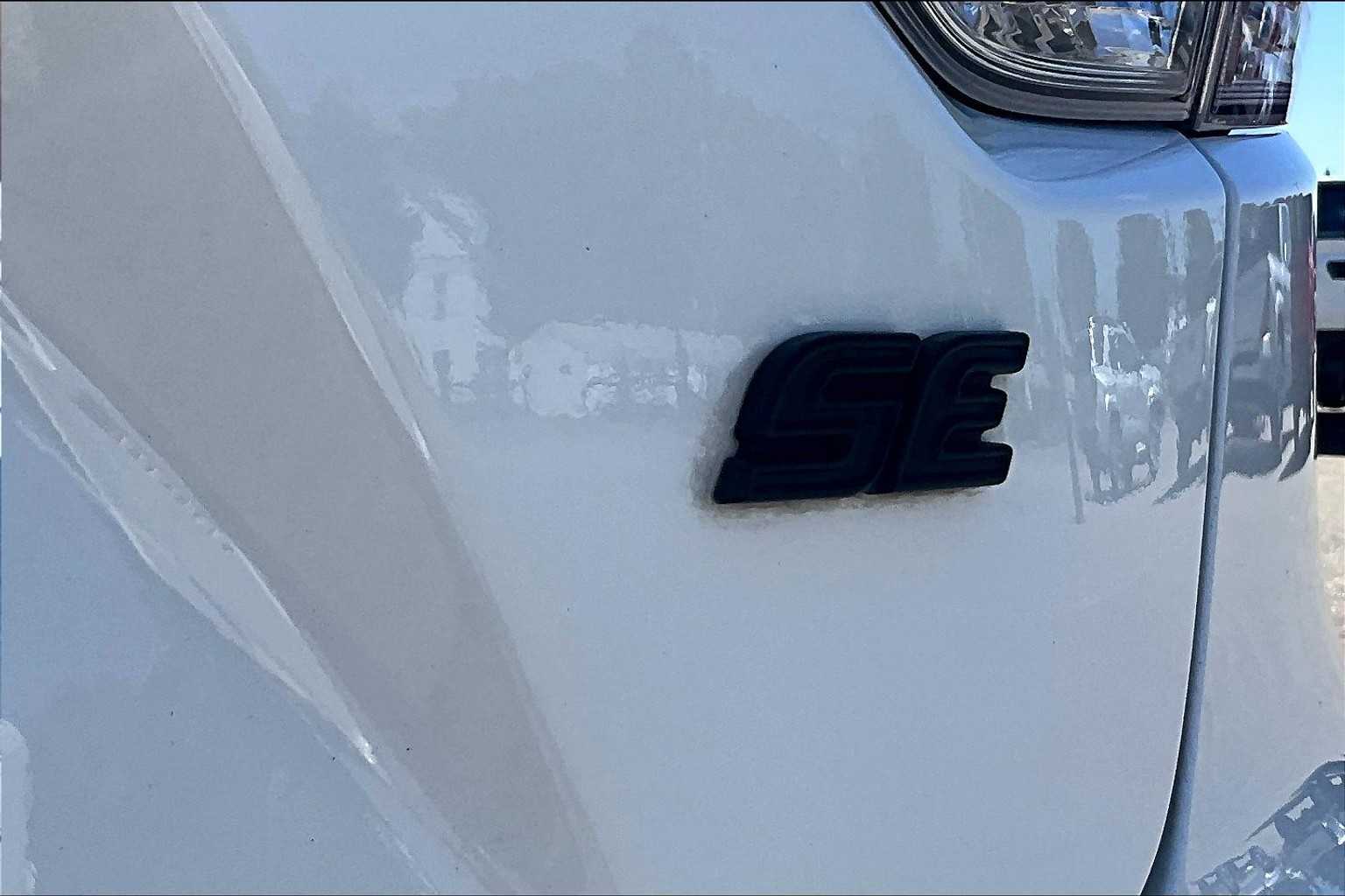 2023 Toyota Corolla SE - Photo 29