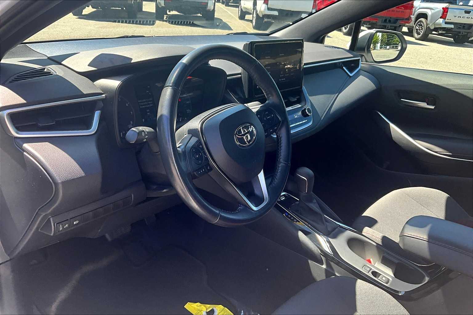 2023 Toyota Corolla SE - Photo 8