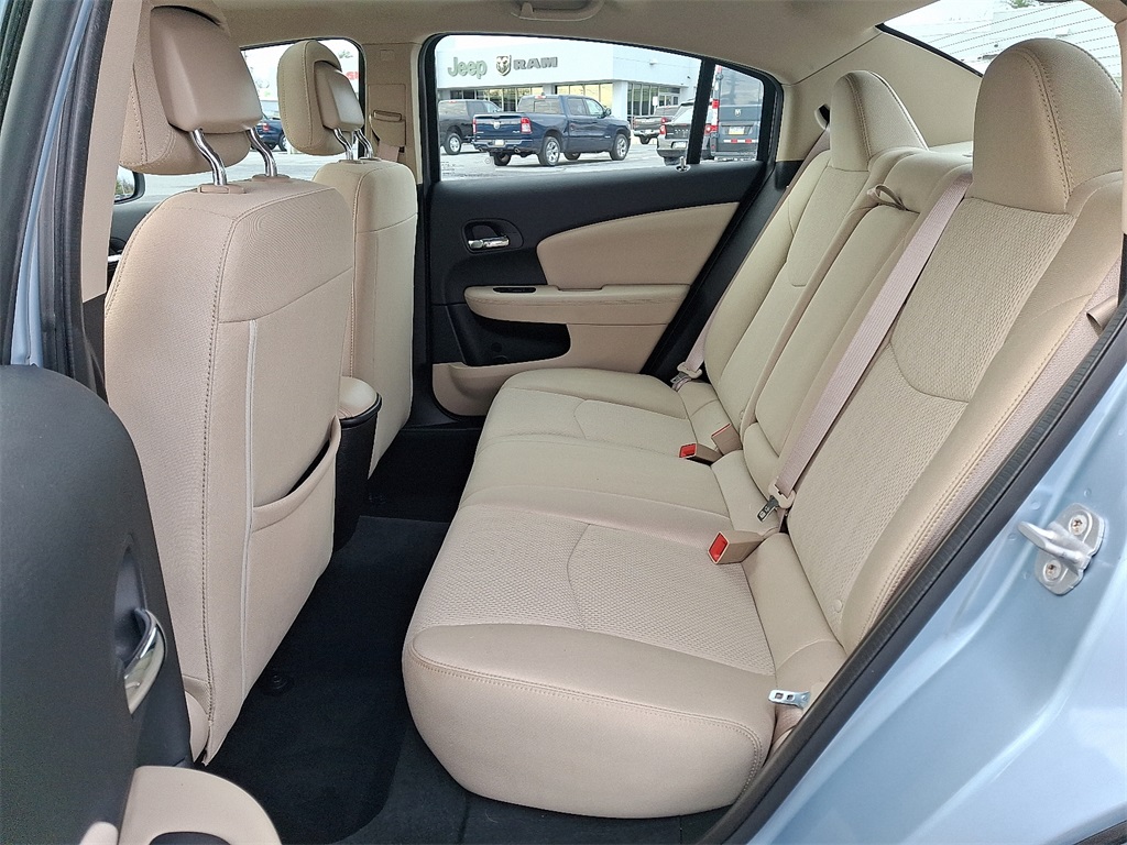 2013 Chrysler 200 Touring - Photo 11