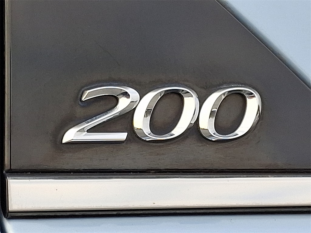 2013 Chrysler 200 Touring - Photo 29