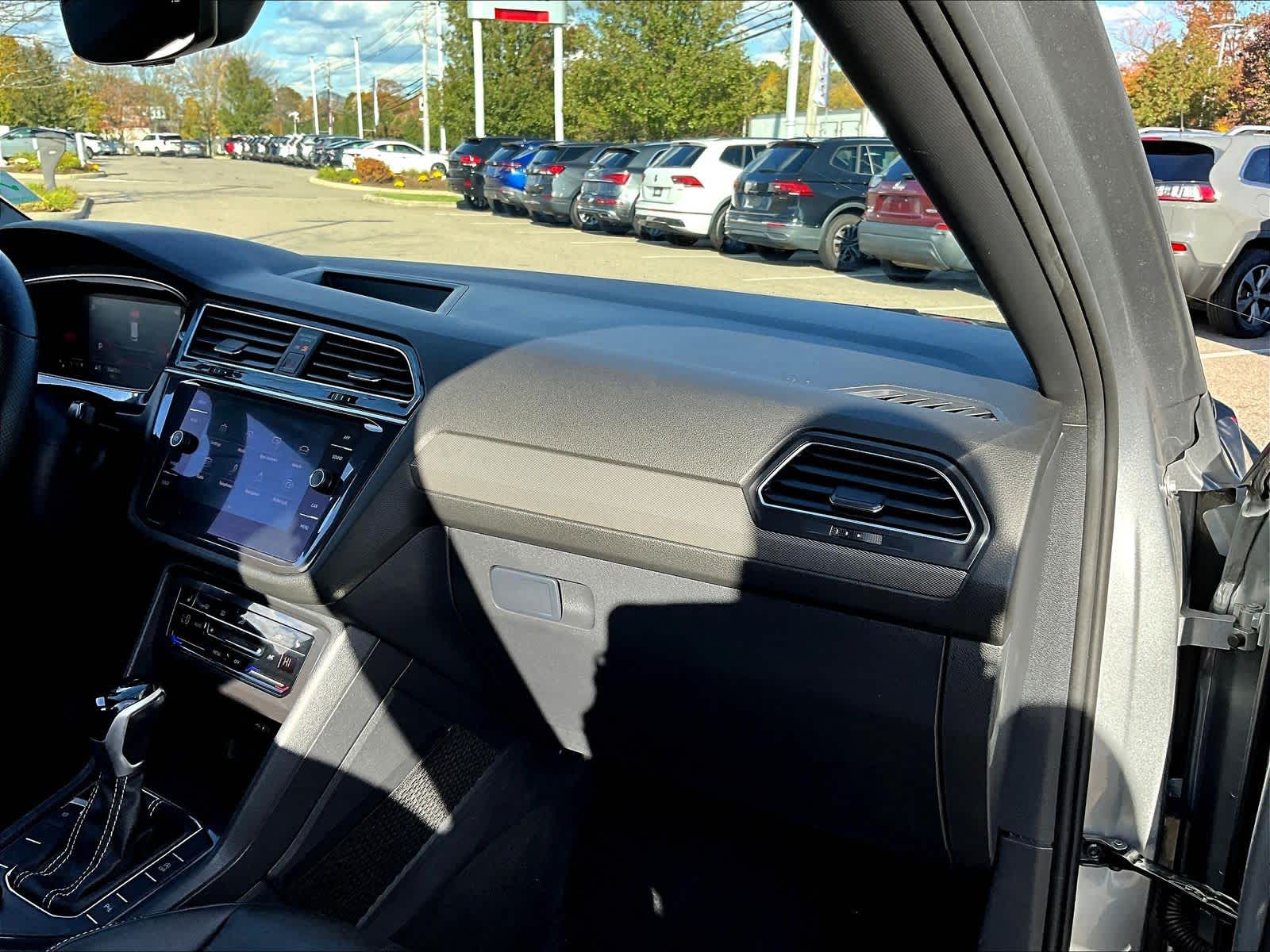 2022 Volkswagen Tiguan SE R-Line Black - Photo 13