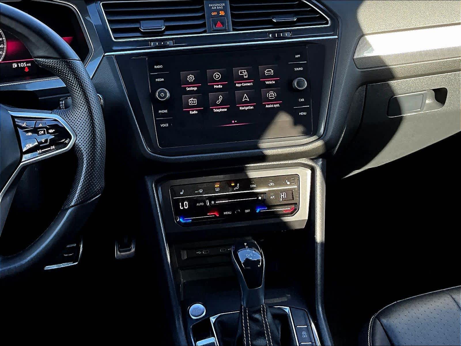 2022 Volkswagen Tiguan SE R-Line Black - Photo 18