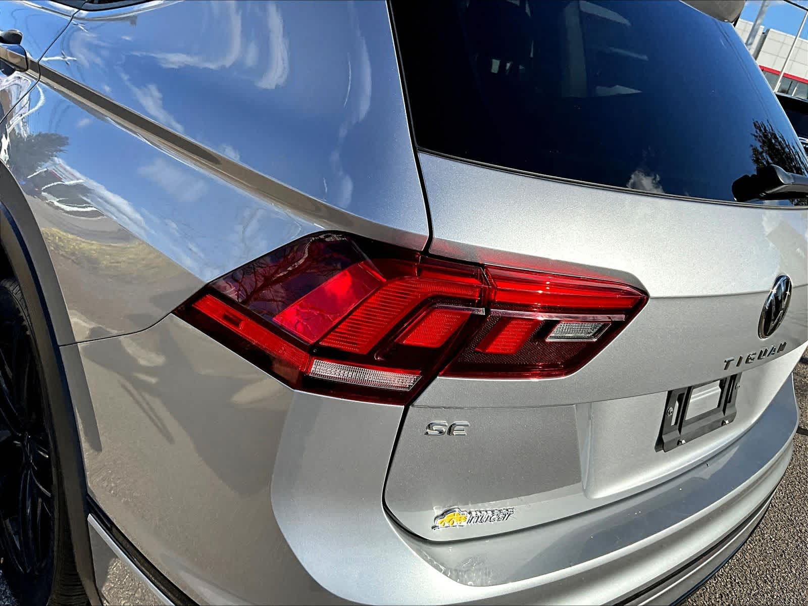 2022 Volkswagen Tiguan SE R-Line Black - Photo 32