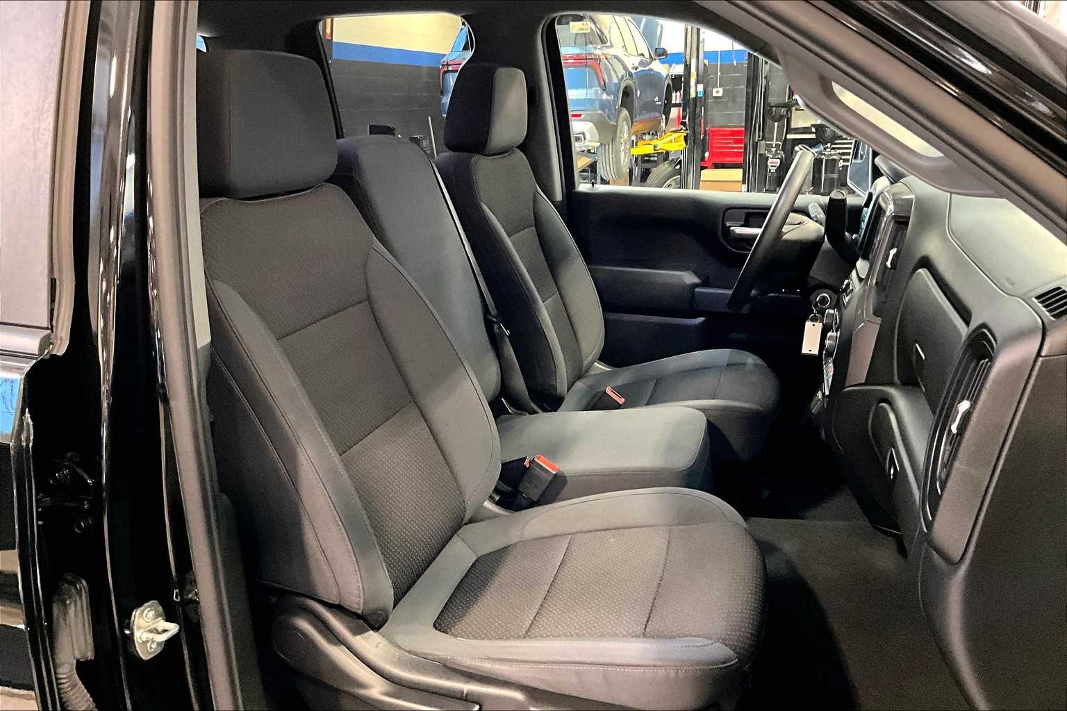 2019 Chevrolet Silverado 1500 Custom Trail Boss - Photo 11