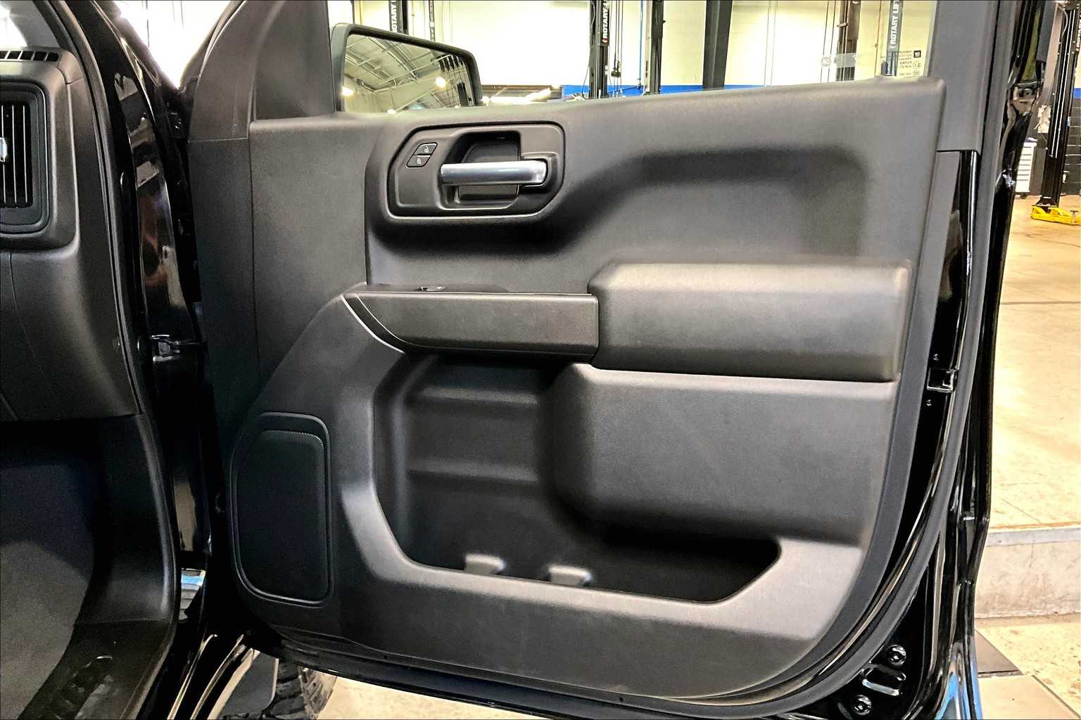 2019 Chevrolet Silverado 1500 Custom Trail Boss - Photo 12