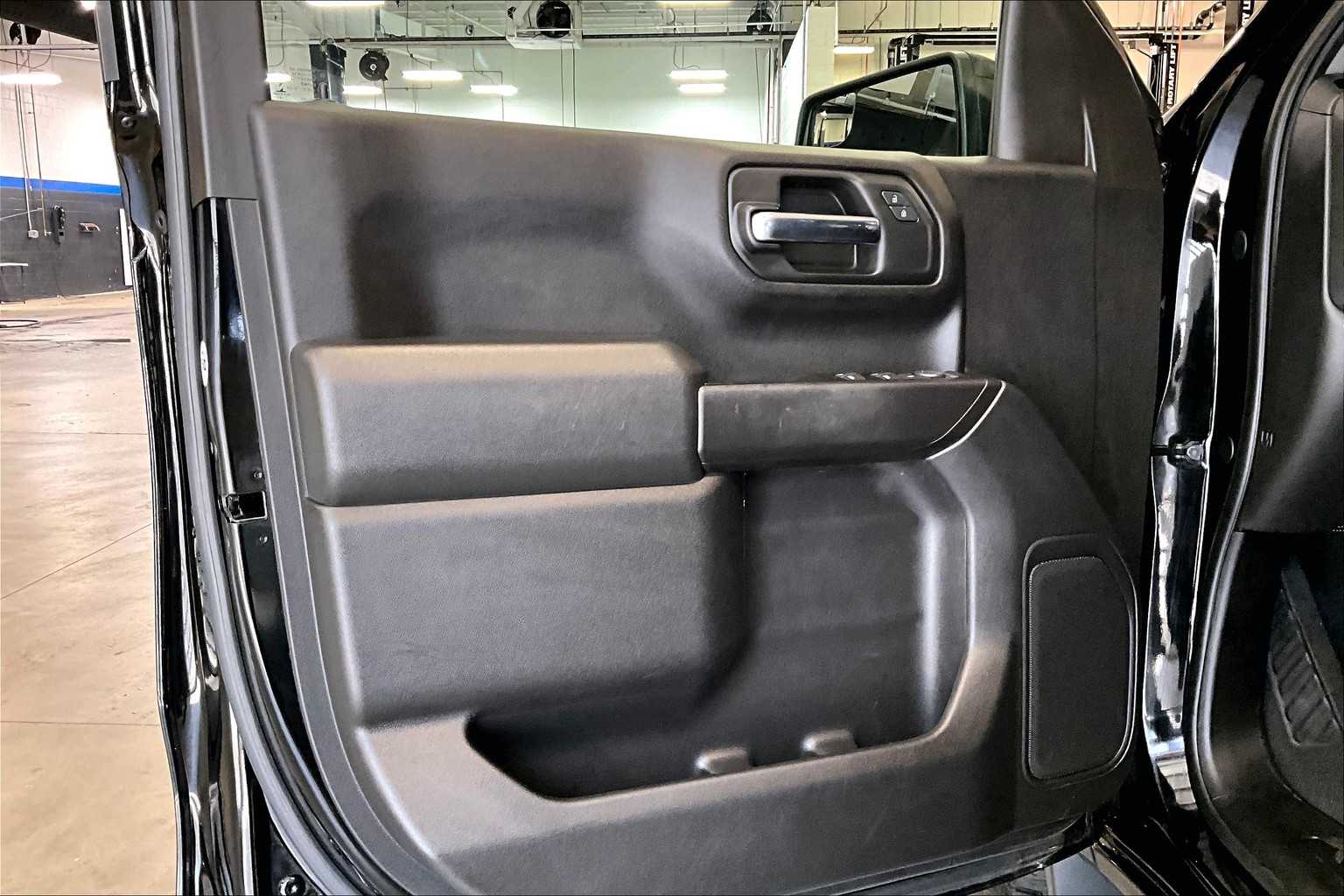 2019 Chevrolet Silverado 1500 Custom Trail Boss - Photo 9