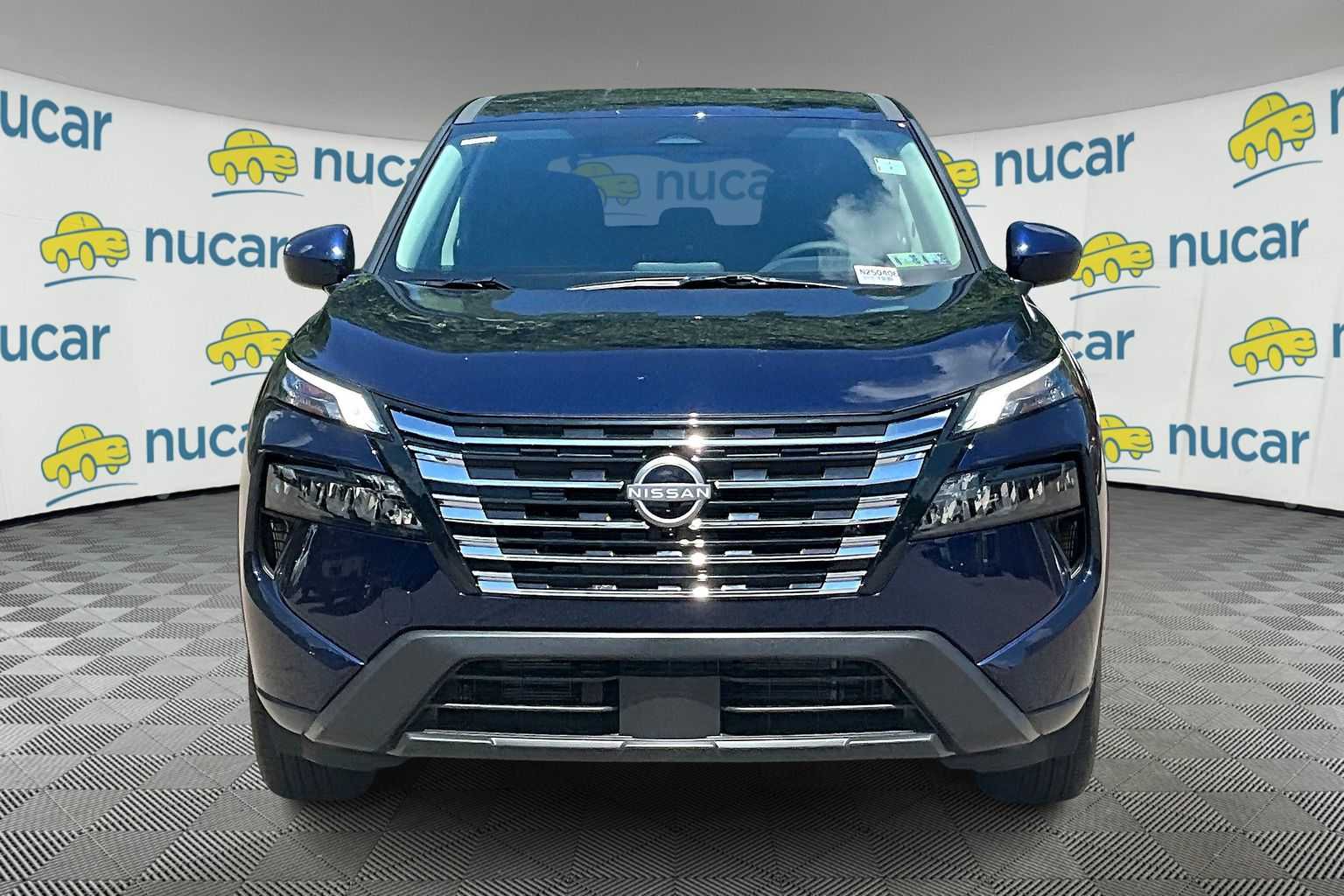 2025 Nissan Rogue SV - Photo 2