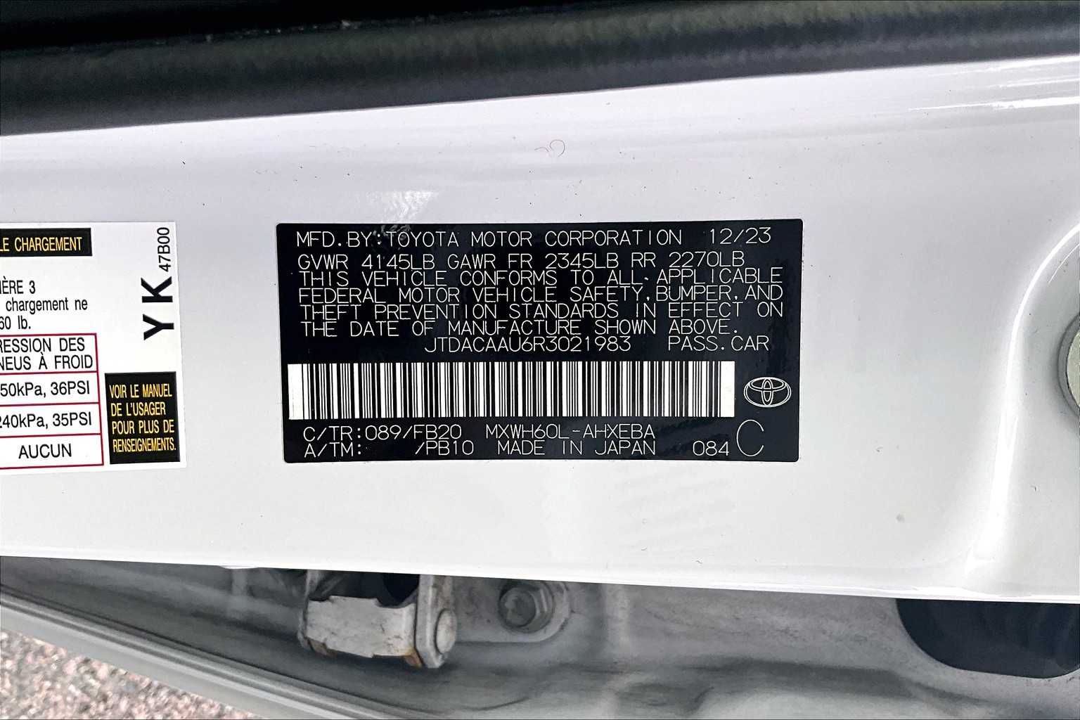 2024 Toyota Prius LE - Photo 6