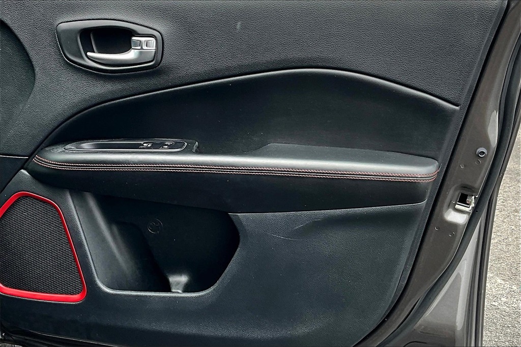 2020 Jeep Compass Trailhawk - Photo 12