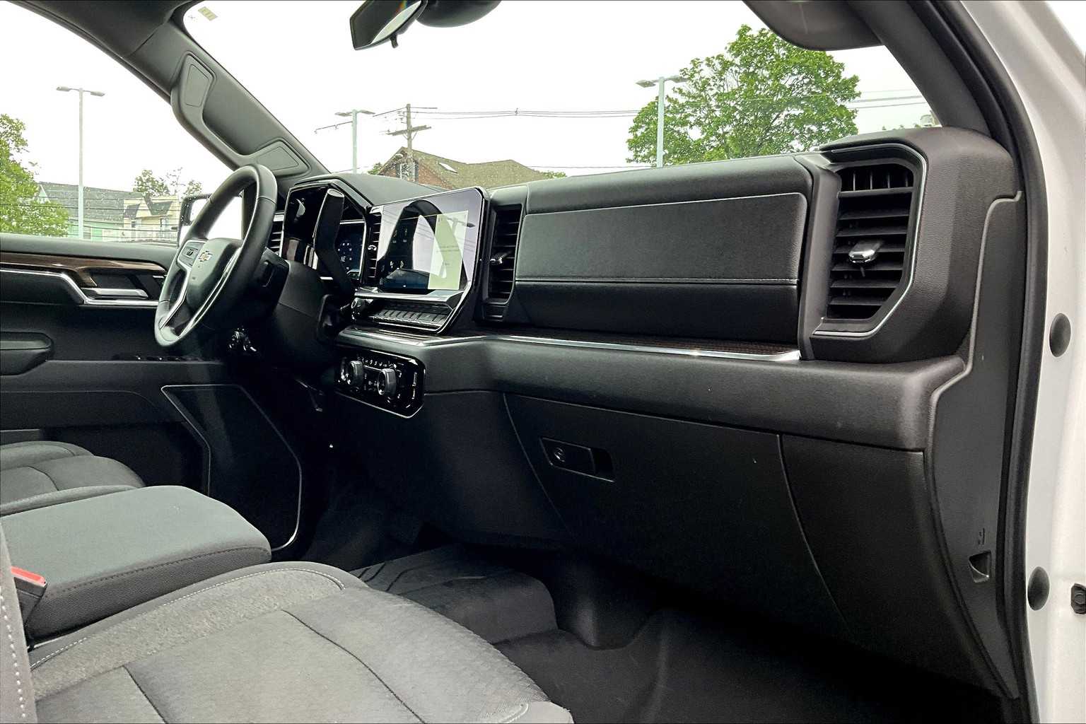 2023 Chevrolet Silverado 1500 LT - Photo 14