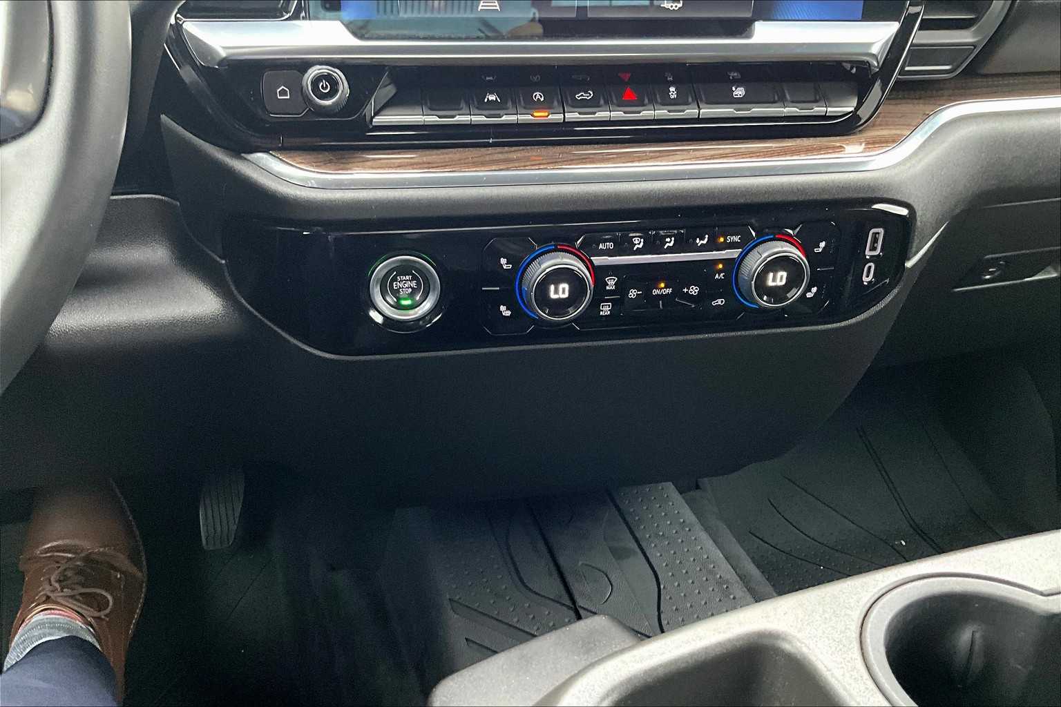 2023 Chevrolet Silverado 1500 LT - Photo 25
