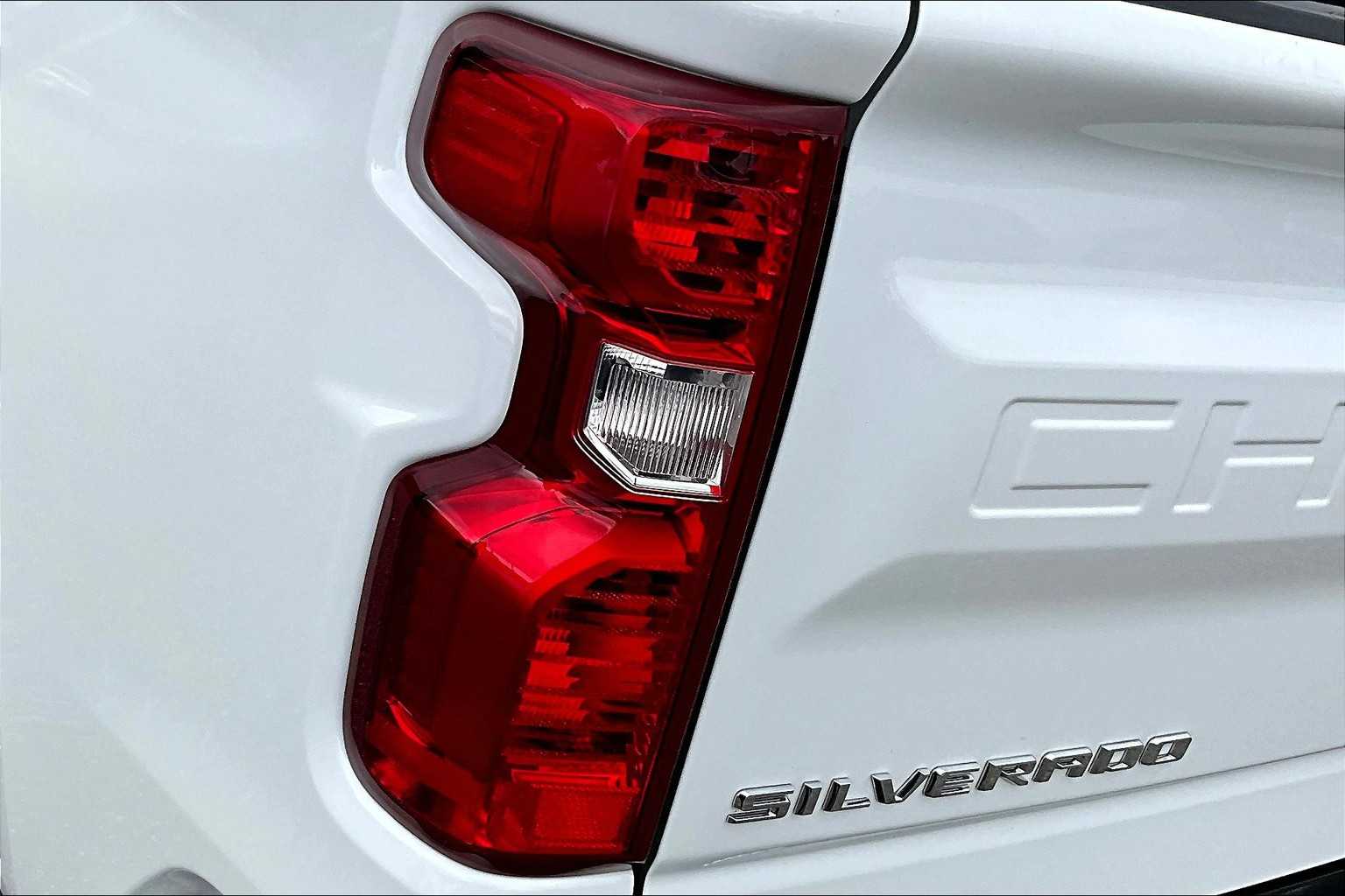 2023 Chevrolet Silverado 1500 LT - Photo 33