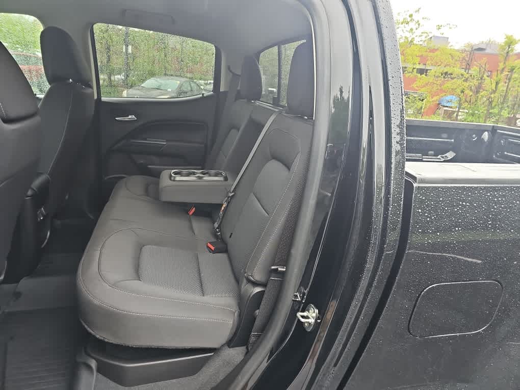2022 Chevrolet Colorado 4WD LT - Photo 11