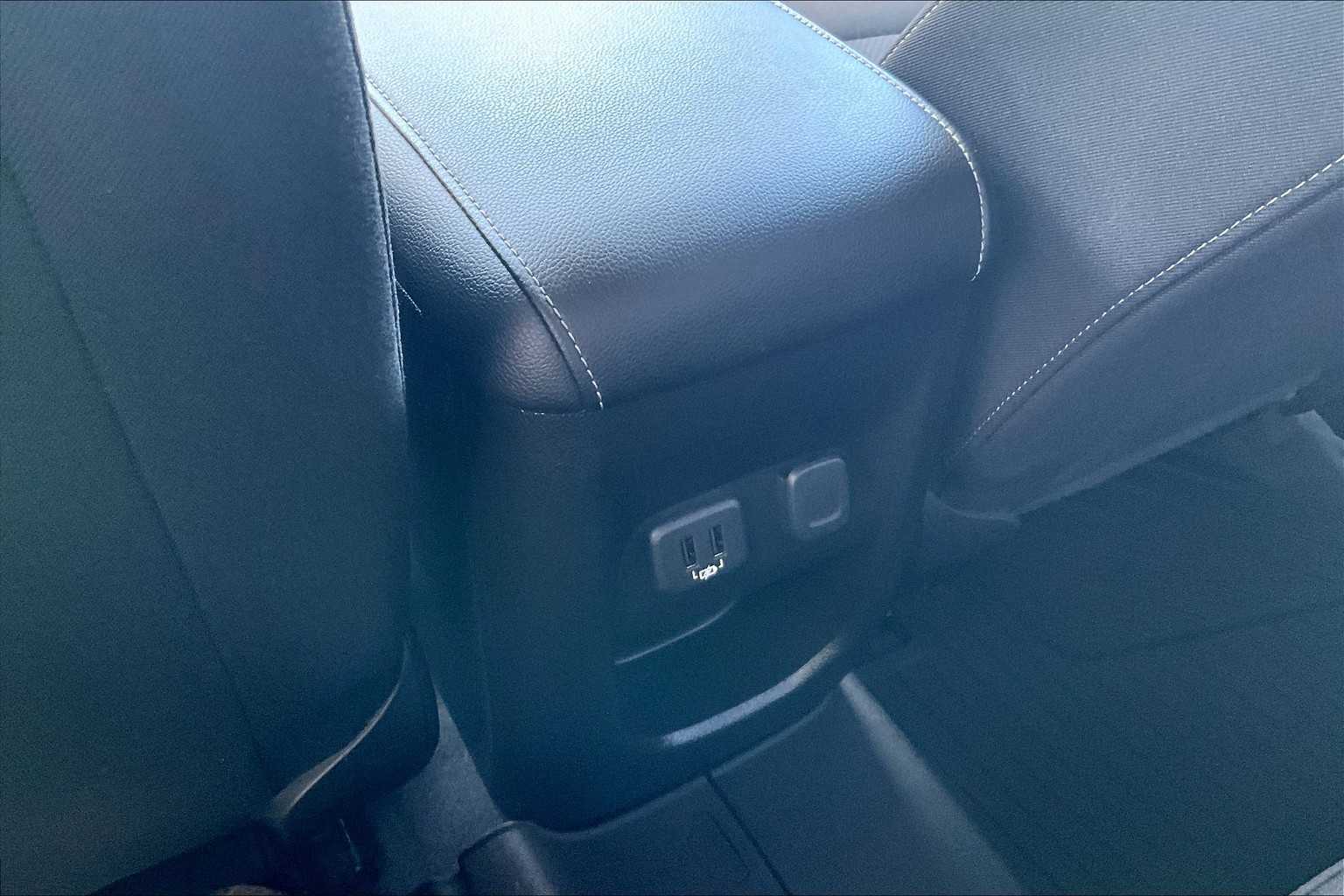 2022 Chevrolet Colorado 4WD LT - Photo 28