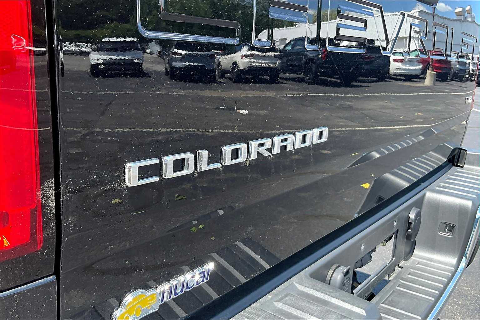 2022 Chevrolet Colorado 4WD LT - Photo 29