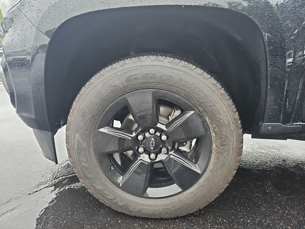 2022 Chevrolet Colorado 4WD LT - Photo 5