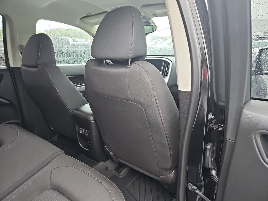 2022 Chevrolet Colorado 4WD LT - Photo 8
