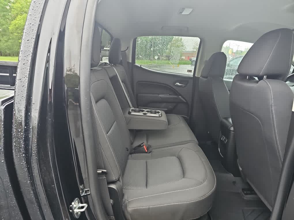 2022 Chevrolet Colorado 4WD LT - Photo 9