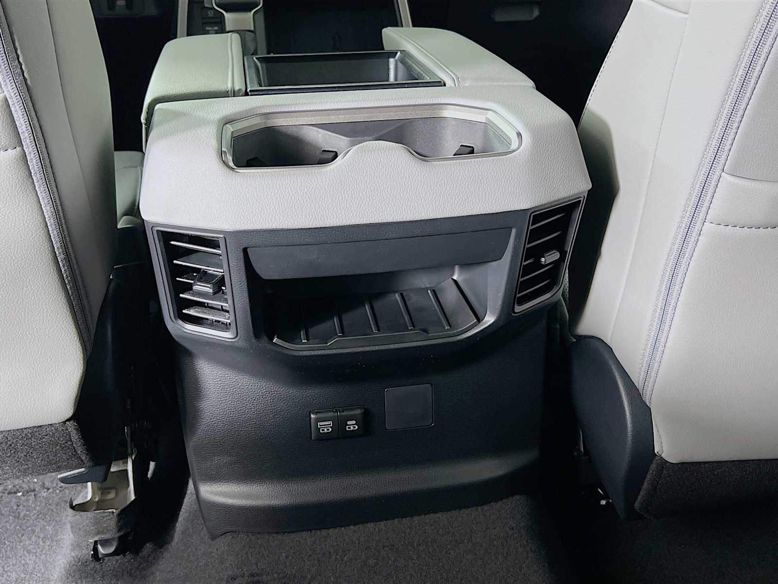 2025 Toyota Tundra Limited - Photo 14