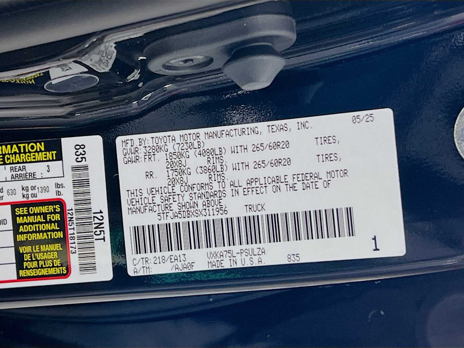 2025 Toyota Tundra Limited - Photo 20