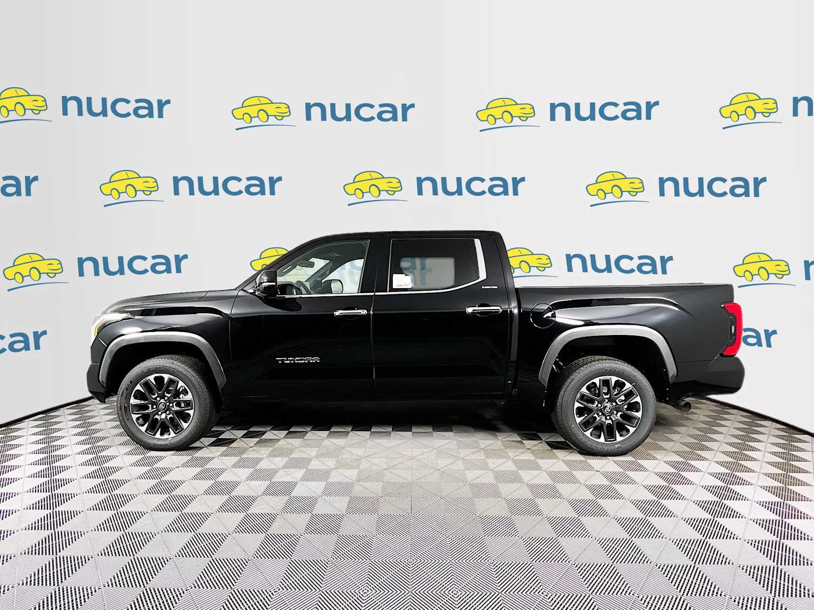 2025 Toyota Tundra Limited - Photo 3