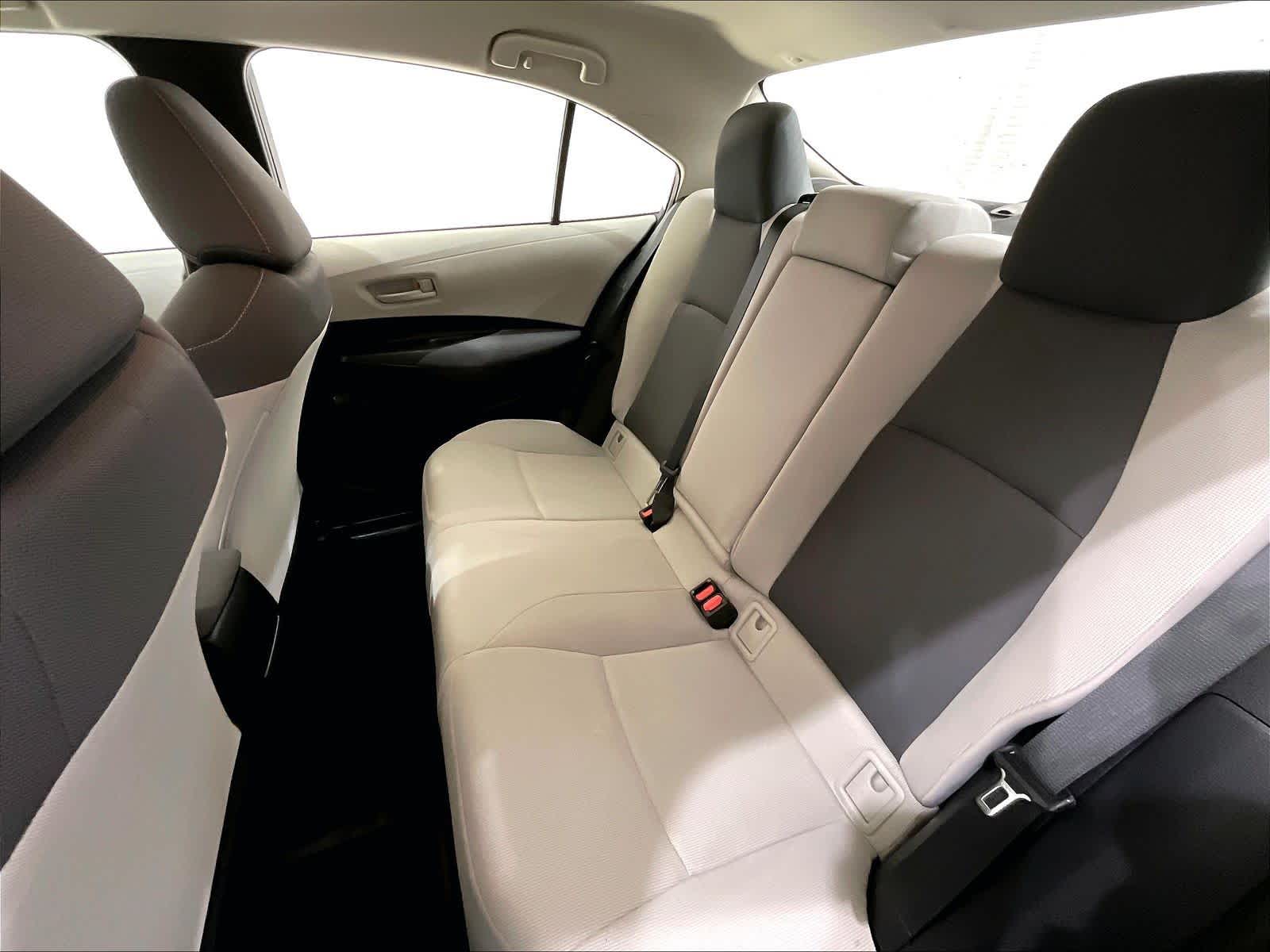 2022 Toyota Corolla LE - Photo 15