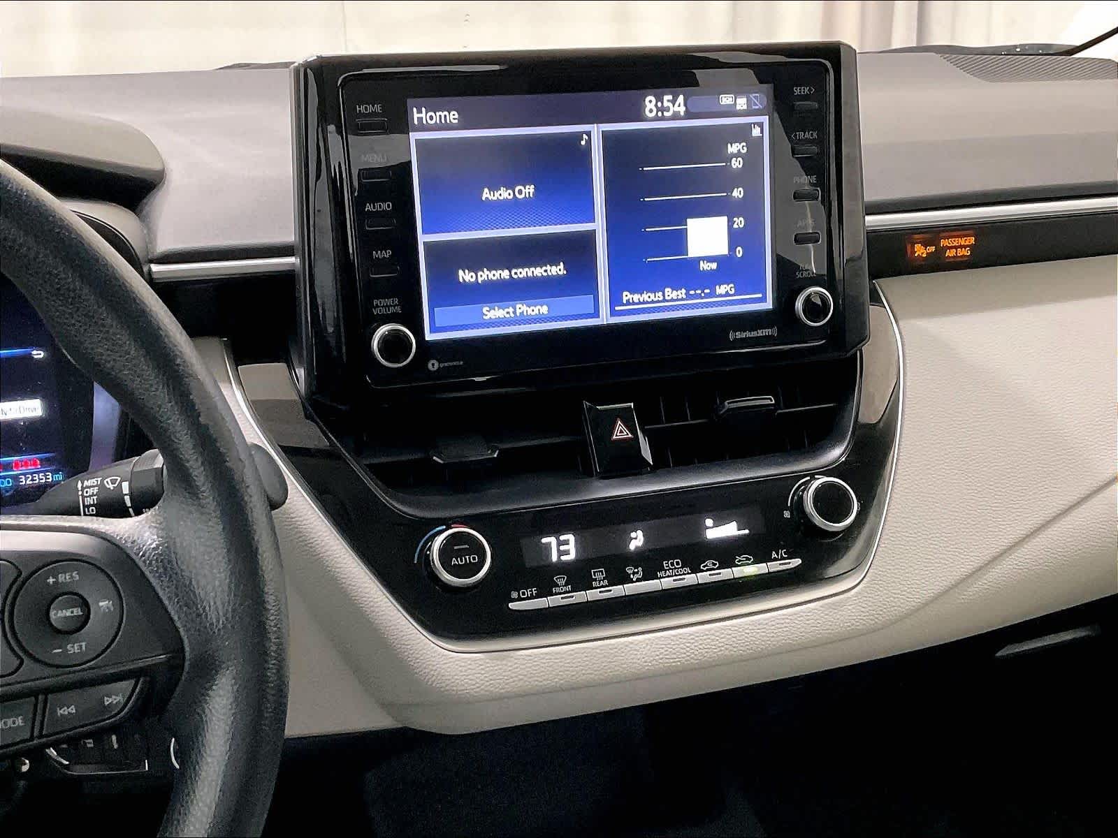 2022 Toyota Corolla LE - Photo 18