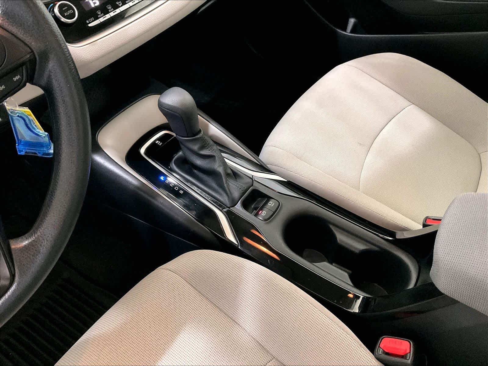 2022 Toyota Corolla LE - Photo 20