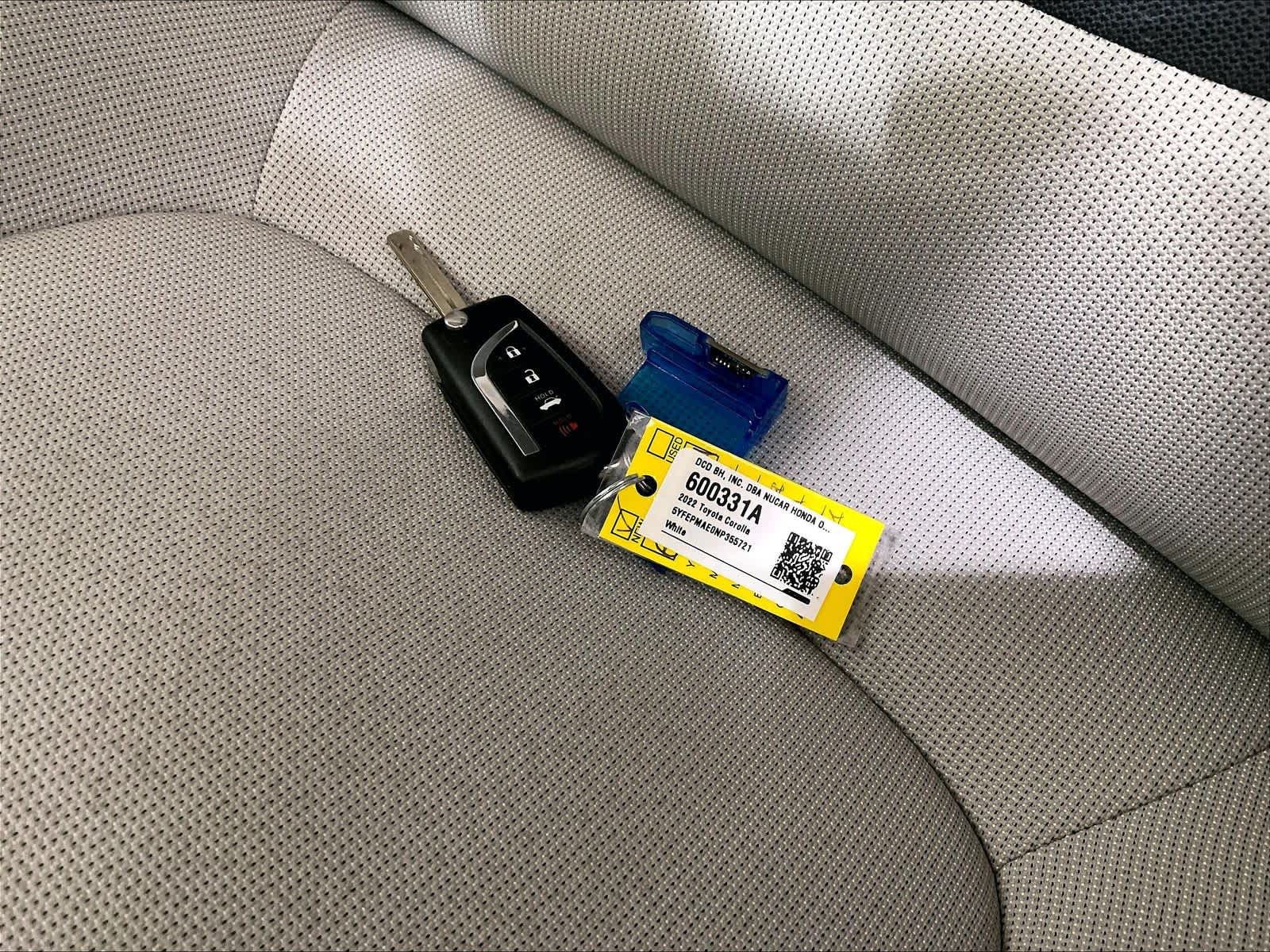 2022 Toyota Corolla LE - Photo 30