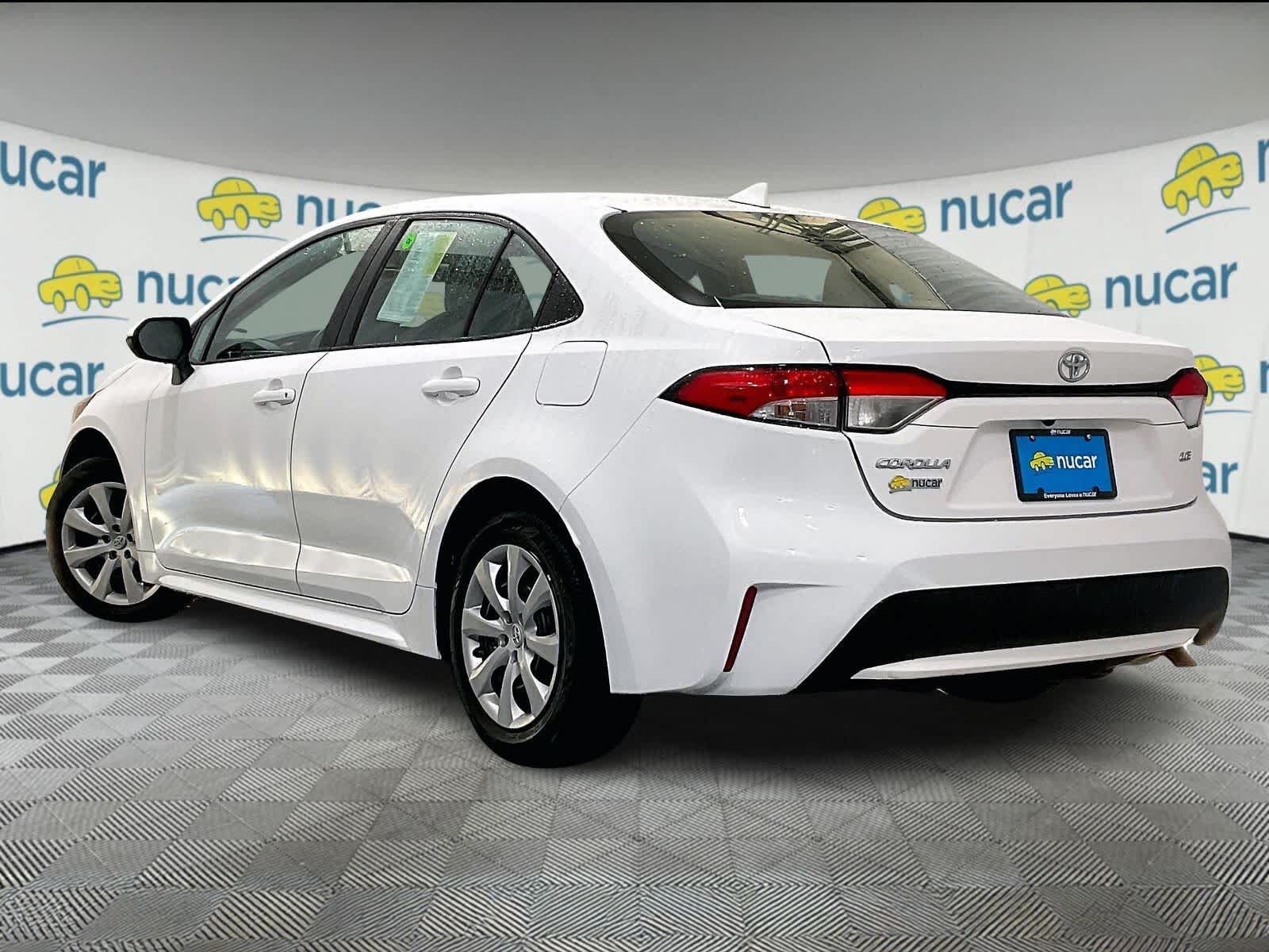 2022 Toyota Corolla LE - Photo 4