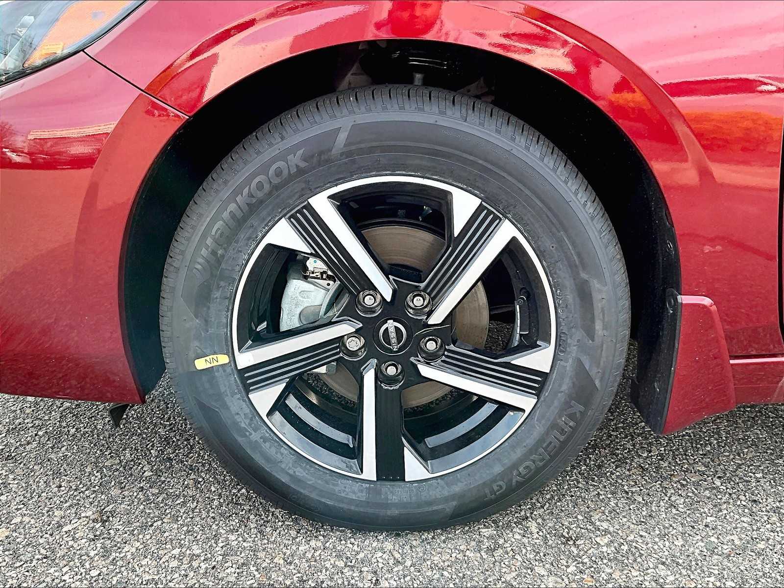 2025 Nissan Sentra SV - Photo 8