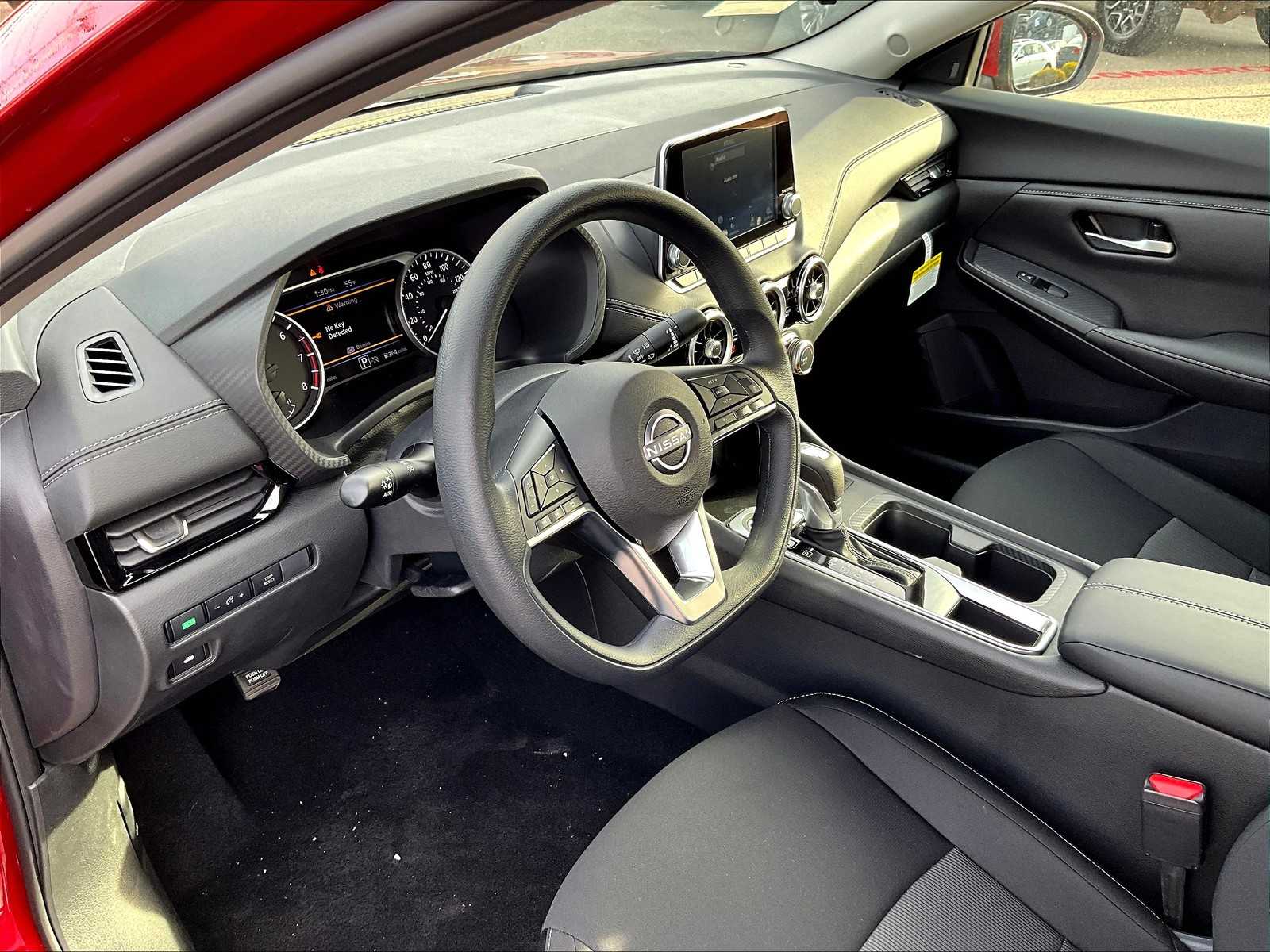 2025 Nissan Sentra SV - Photo 9