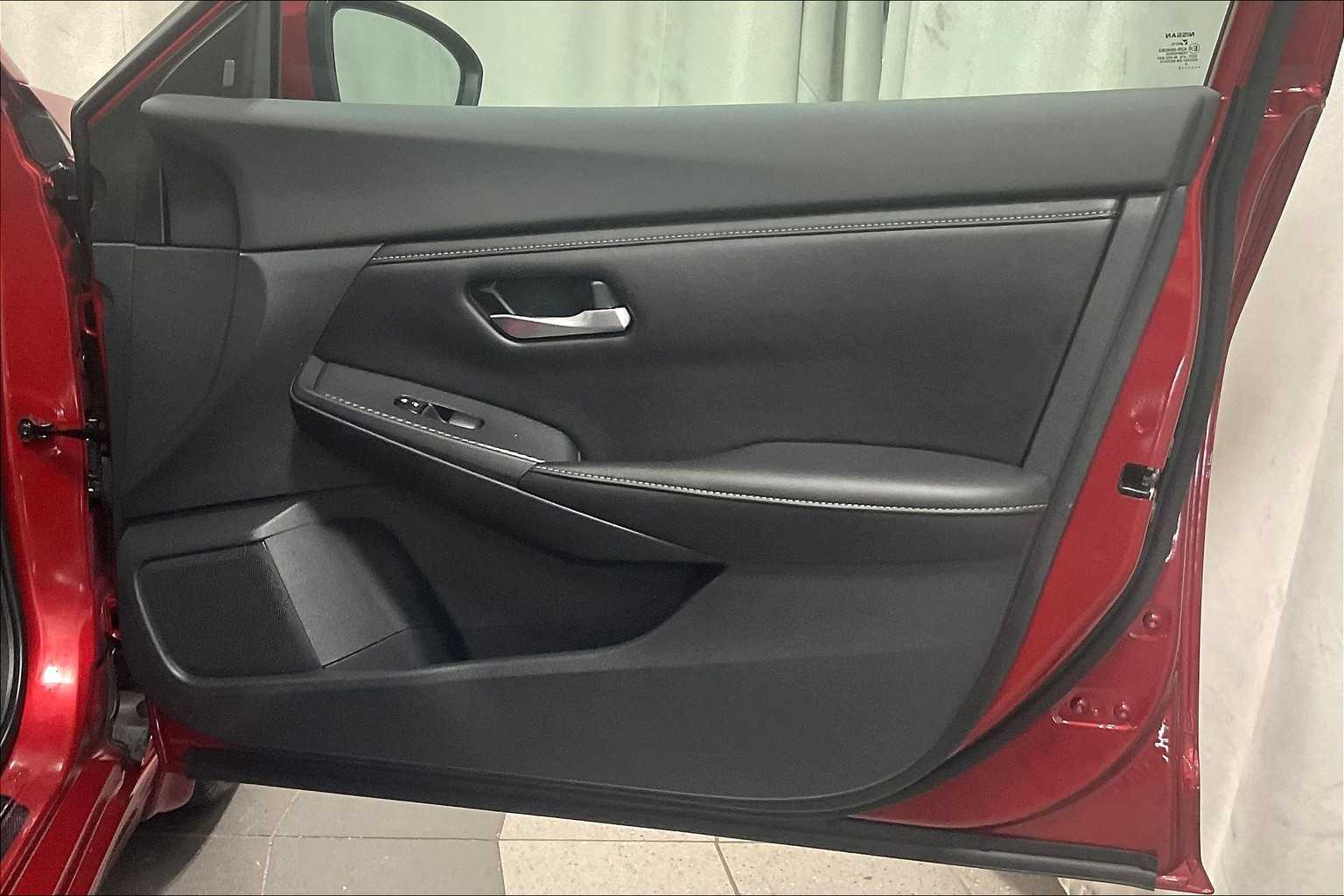 2022 Nissan Sentra SV - Photo 12