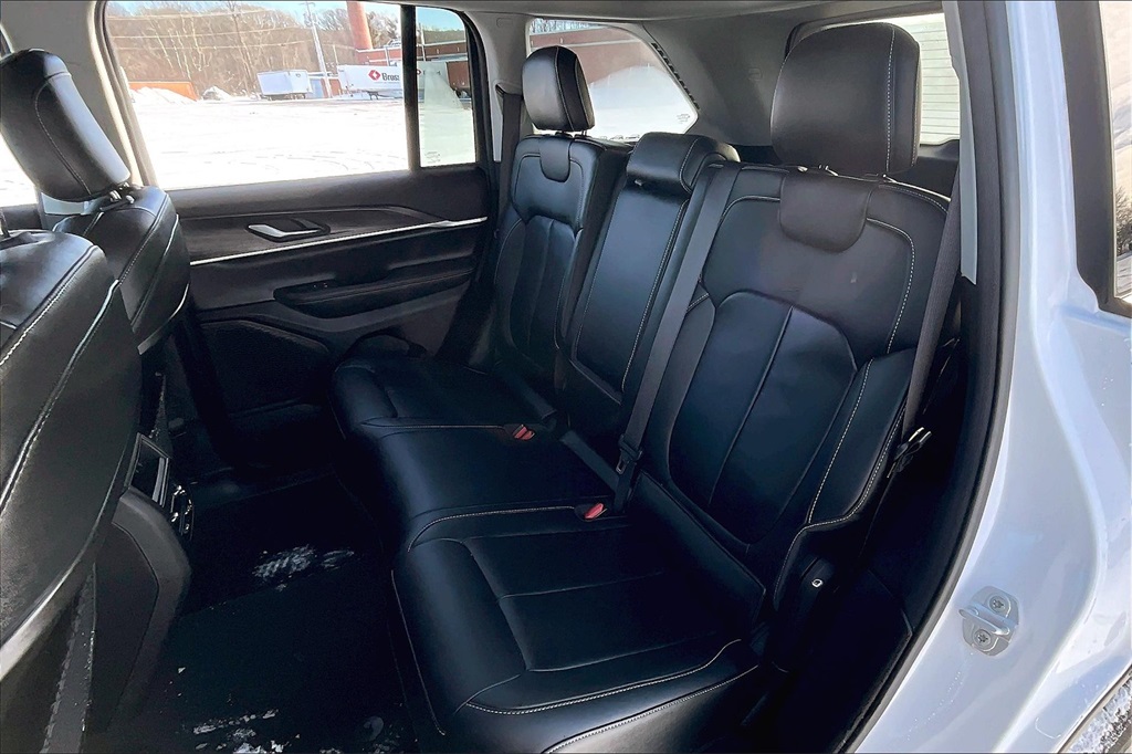 2023 Jeep Grand Cherokee Limited - Photo 15
