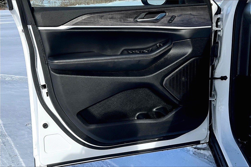 2023 Jeep Grand Cherokee Limited - Photo 9