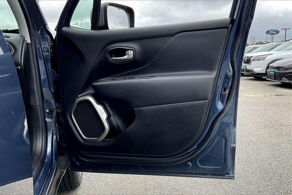2021 Jeep Renegade Limited - Photo 11