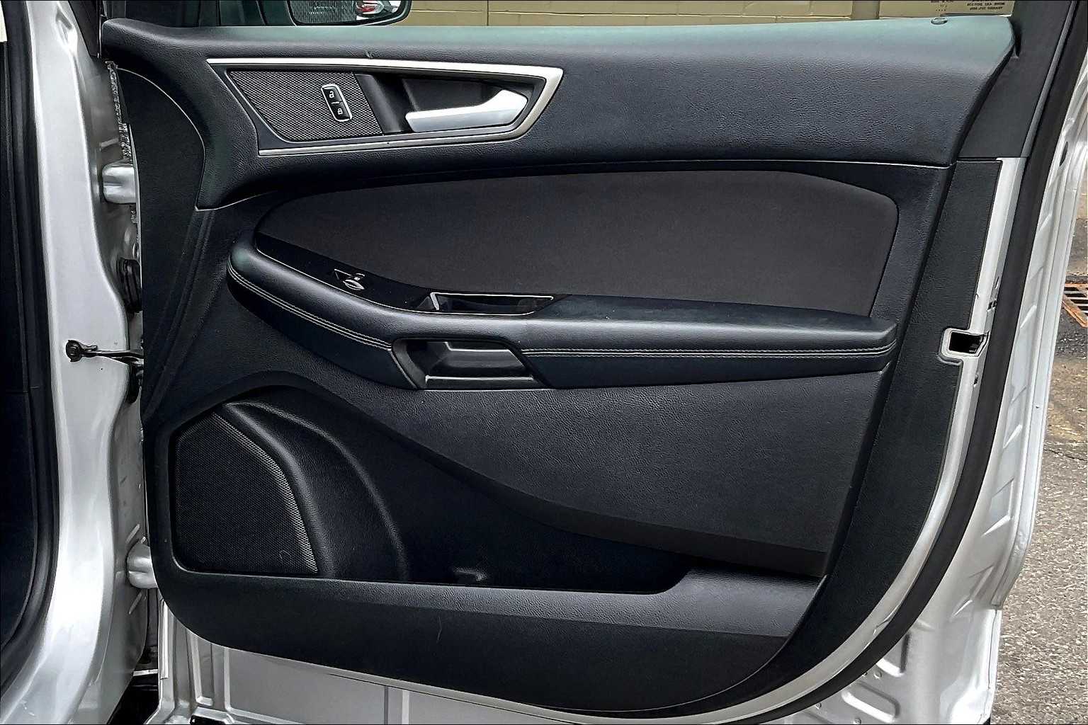 2017 Ford Edge SEL - Photo 12