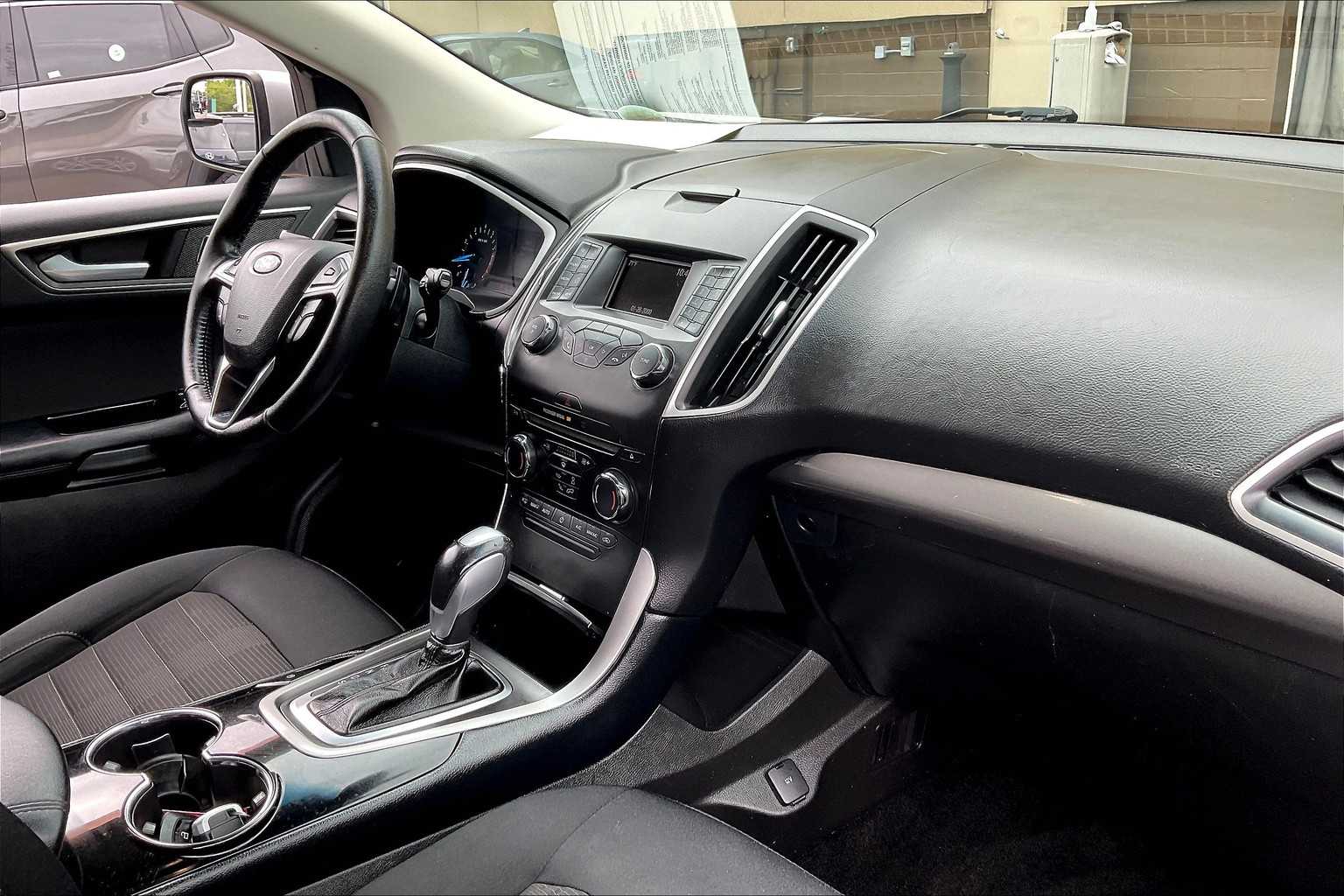 2017 Ford Edge SEL - Photo 14