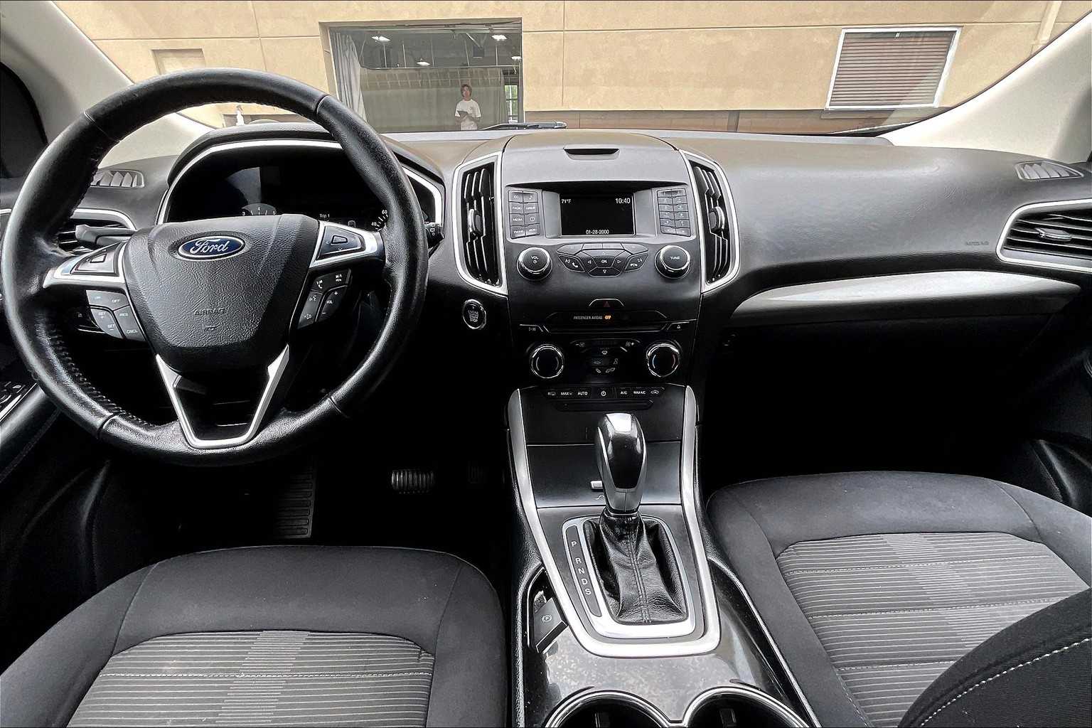 2017 Ford Edge SEL - Photo 21