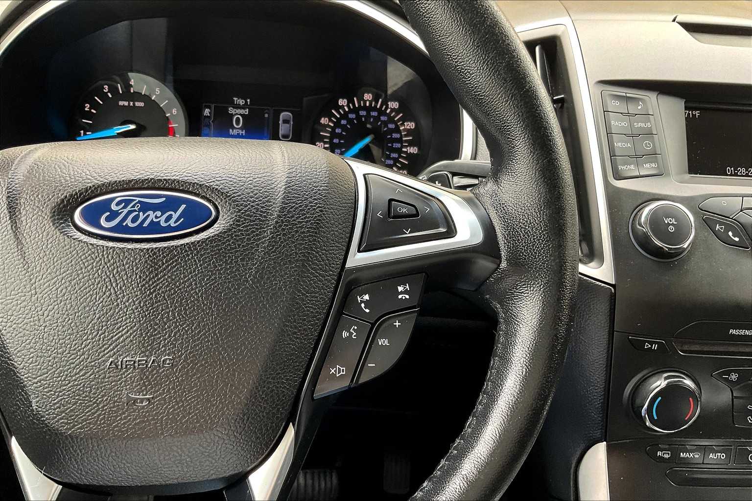 2017 Ford Edge SEL - Photo 23