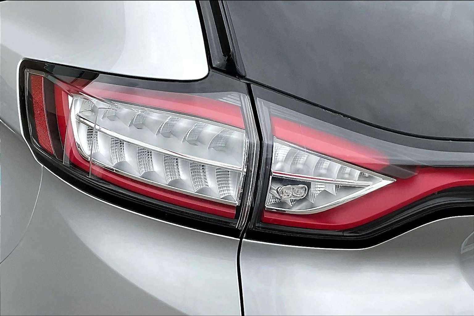 2017 Ford Edge SEL - Photo 33
