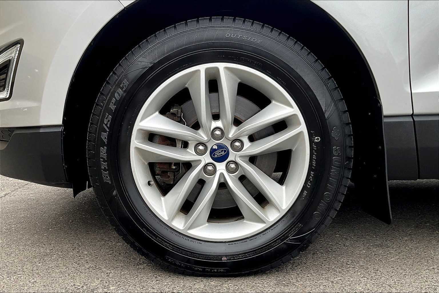 2017 Ford Edge SEL - Photo 7