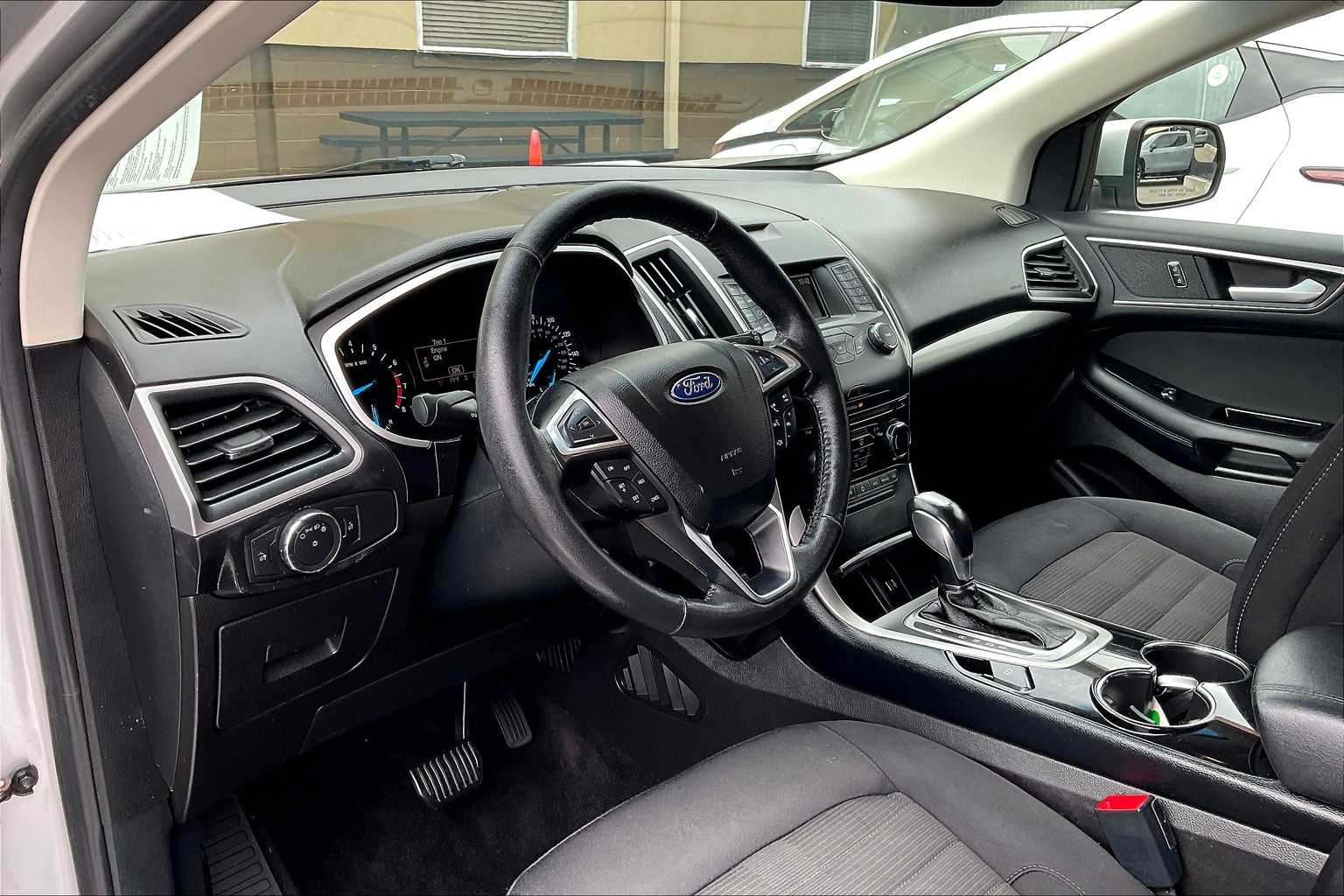 2017 Ford Edge SEL - Photo 8