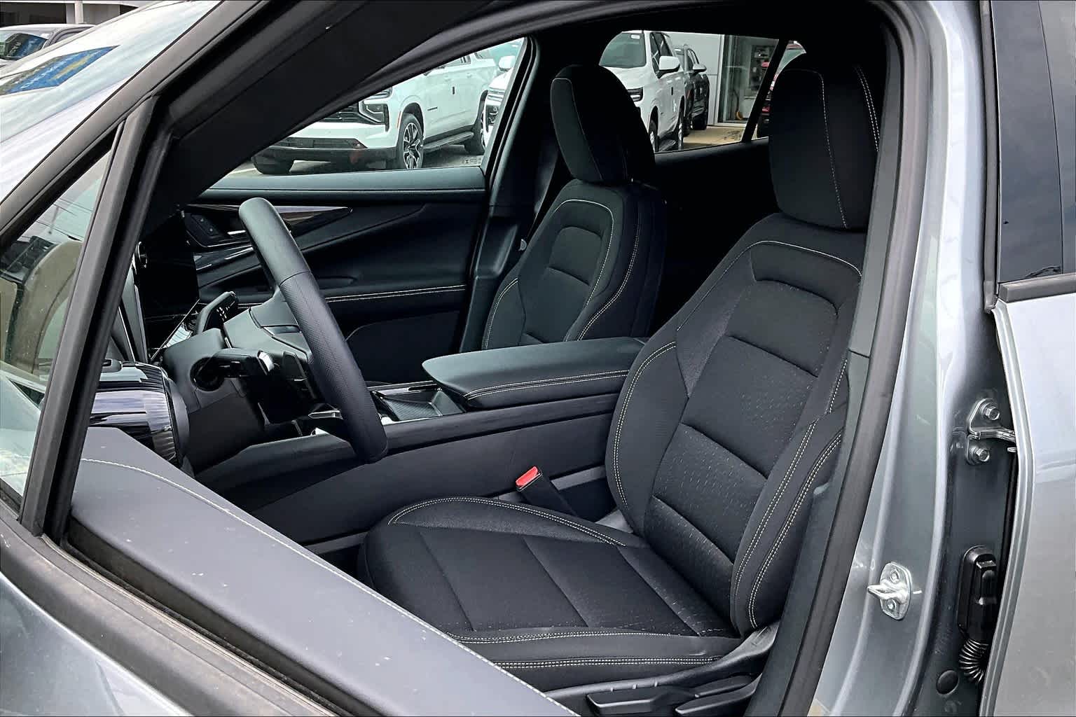 2025 Chevrolet Blazer EV FWD LT - Photo 10